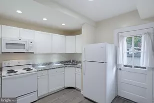 611 Deemer Pl, New Castle City, DE 19720 - Photo 18