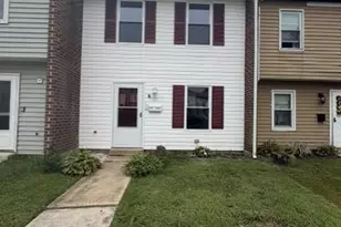 8 Kayak Ct, Newark, DE 19702 - Photo 1