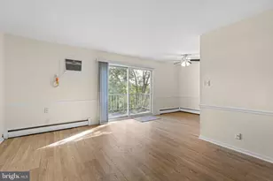 610 W 11th St, Historic New Castle, DE 19720 - Photo 2