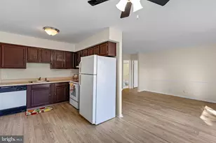 610 W 11th St, Historic New Castle, DE 19720 - Photo 6