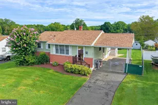 607 Tamara Cir, Newark, DE 19711 - Photo 2