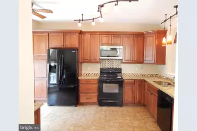 862 N Waterford Lane, Wilmington, DE 19808 - Photo 10