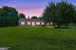 106 Wortham Ln, Bear, DE 19701 - Photo 2