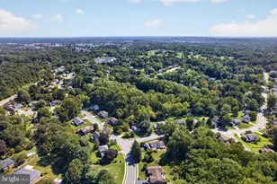 821 N Country Club Dr, Newark, DE 19711 - Photo 112
