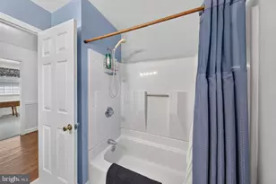 821 N Country Club Dr, Newark, DE 19711 - Photo 70