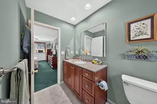 821 N Country Club Dr, Newark, DE 19711 - Photo 60