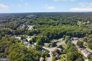 821 N Country Club Dr, Newark, DE 19711 - Photo 106