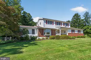 821 N Country Club Dr, Newark, DE 19711 - Photo 10