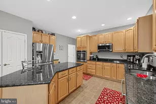 111 Amberwood Dr, Bear, DE 19701 - Photo 6
