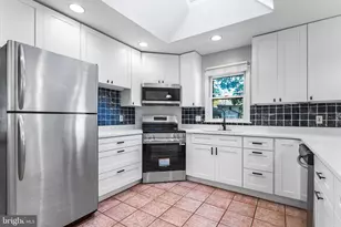 2527 Veterans Dr, Wilmington, DE 19810 - Photo 8