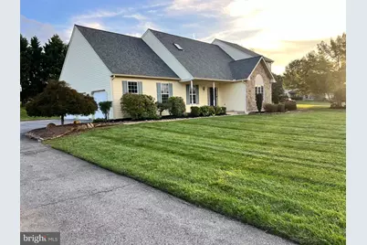122 W Harvest Drive, New Castle, DE 19720 - Photo 2