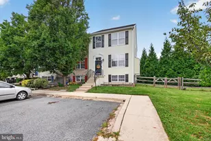 165 Versailles Ct, Newark, DE 19702 - Photo 2
