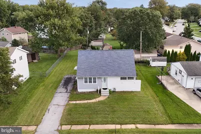 402 Elderfield Road, Newark, DE 19713 - Photo 2
