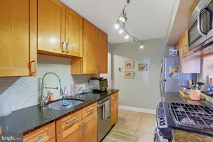 2906 Waters Edge Dr, Newark, DE 19702 - Photo 4