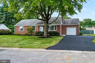 22 W Dale Rd, Wilmington, DE 19810 - Photo 2