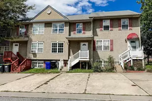 13 Freedom Ct, New Castle, DE 19720 - Photo 1