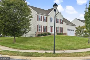 301 E Furrow Ln, Newark, DE 19702 - Photo 4