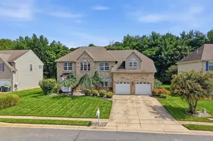 31 E Moyer Dr, Bear, DE 19701 - Photo 2