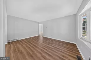 7 McGaughy Dr, New Castle, DE 19720 - Photo 4