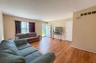 2333 Taggart Ct, Wilmington, DE 19810 - Photo 2