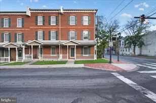 57 E McCaulley Ct, Wilmington, DE 19801 - Photo 2