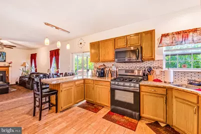 204 Waterview Drive, New Castle, DE 19720 - Photo 6