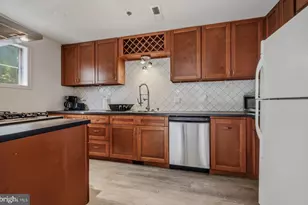 208 Highland Blvd, New Castle, DE 19720 - Photo 8