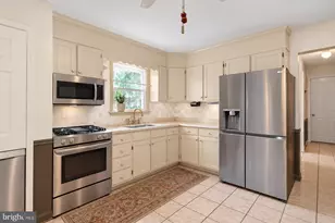 302 E 14th St, New Castle, DE 19720 - Photo 12
