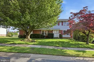 7 Wheatfield Dr, Wilmington, DE 19810 - Photo 1
