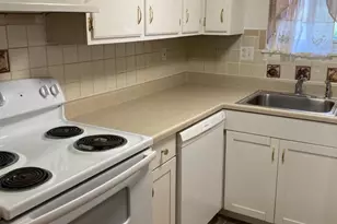 3401 Golf View Dr, Newark, DE 19702 - Photo 4