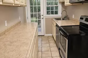 1411 Stapler Pl, Wilmington, DE 19806 - Photo 4