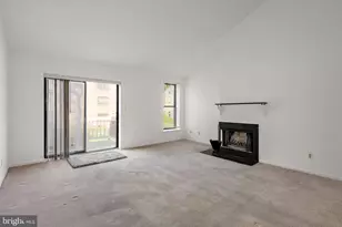 48 Paladin Dr, Wilmington, DE 19802 - Photo 2