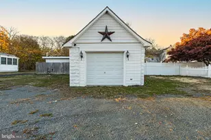 110 Delaware Ave, Elkton, MD 21921 - Photo 8