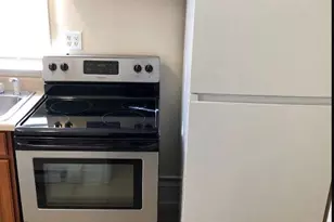 228 E Main St, Elkton, MD 21921 - Photo 4