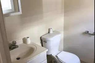 228 E Main St, Elkton, MD 21921 - Photo 8