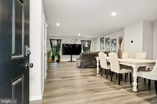 2 Ridgely Forest Dr, Elkton, MD 21921 - Photo 2