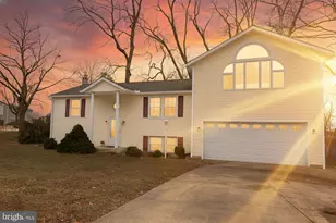 105 W Village Rd, Elkton, MD 21921 - Photo 1