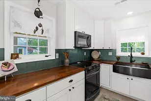 8 Anglewood Ave, Earleville, MD 21919 - Photo 10