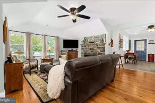 8 Anglewood Ave, Earleville, MD 21919 - Photo 6