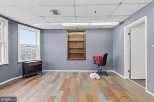 212 W Main St, Elkton, MD 21921 - Photo 4