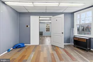 212 W Main St, Elkton, MD 21921 - Photo 22