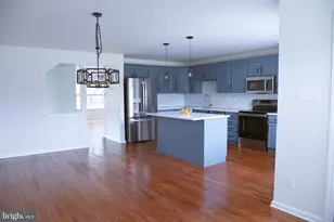 102 Maple Leaf Dr, Rising Sun, MD 21911 - Photo 8