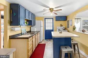 54 4th St, North East, MD 21901 - Photo 8