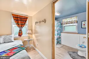 54 4th St, North East, MD 21901 - Photo 12