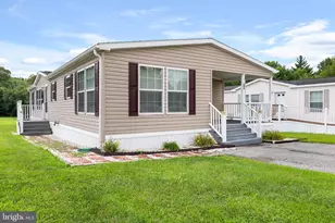 39 Queen Eleanor Dr, Elkton, MD 21921 - Photo 2