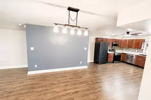 344 W Main St, Elkton, MD 21921 - Photo 6