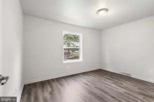 354 W Main St, Elkton, MD 21921 - Photo 12