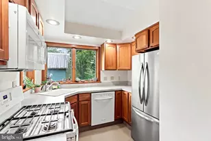312 W Main Street W, Rising Sun, MD 21911 - Photo 8