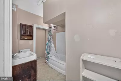 242 W Main Street, Elkton, MD 21921 - Photo 8