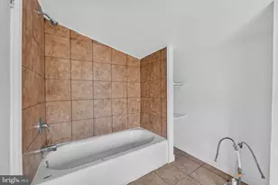 242 W Main St, Elkton, MD 21921 - Photo 32